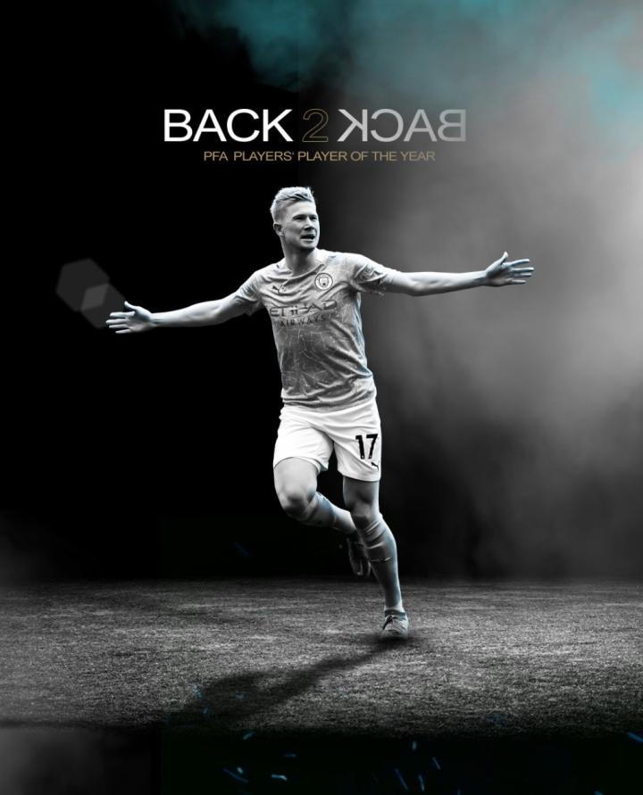 利物浦官网仅放萨拉赫抢圈训练图，未展示其与队友拥抱镜头